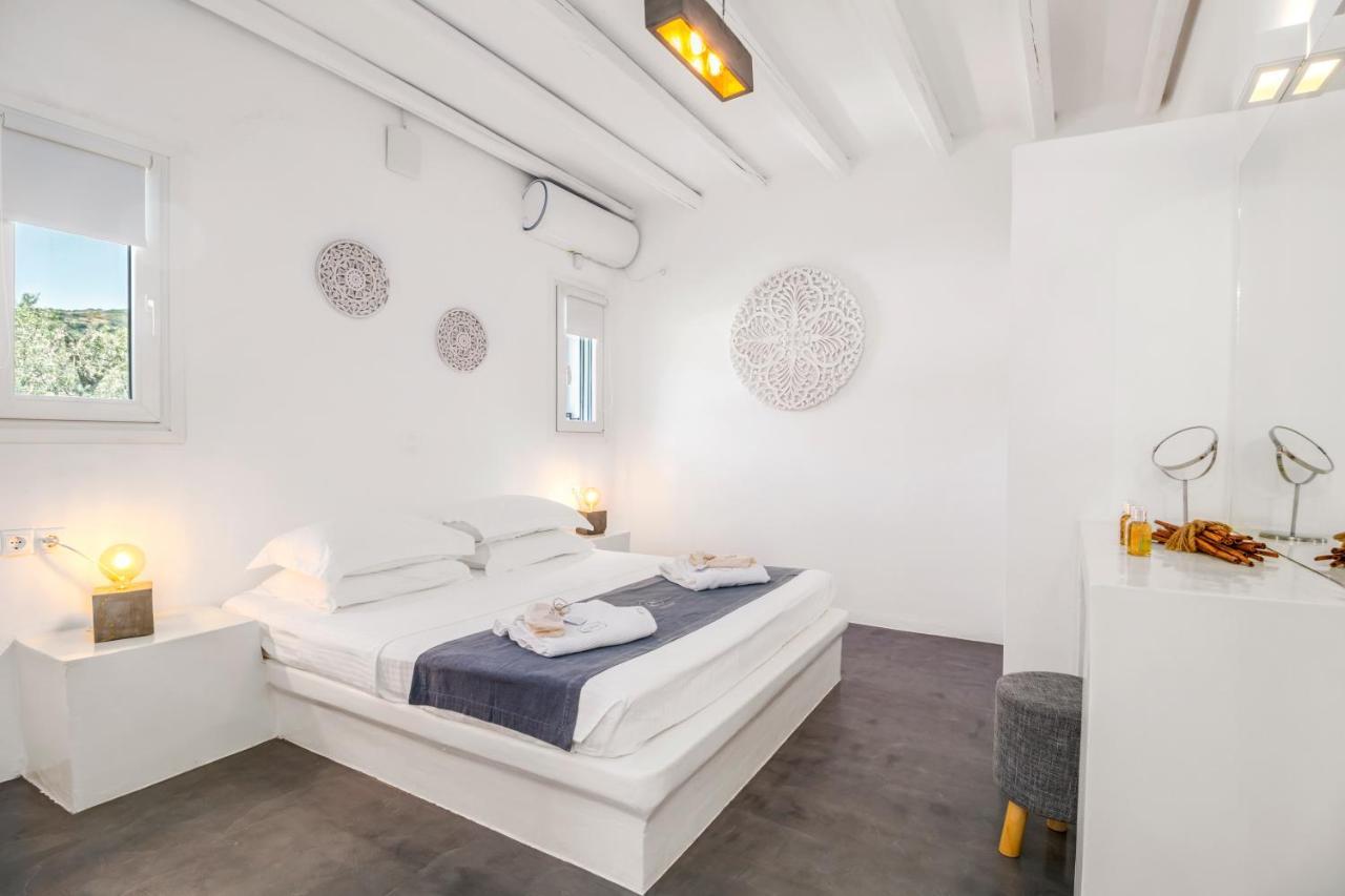 Ow Andros Luxury Suites Gavrio Exterior foto